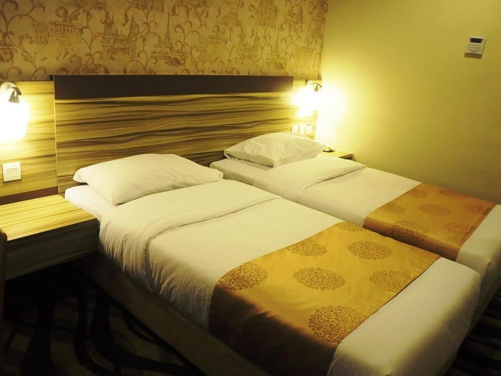 Hotel Zamburger Victory City Джохор Бахру Екстериор снимка