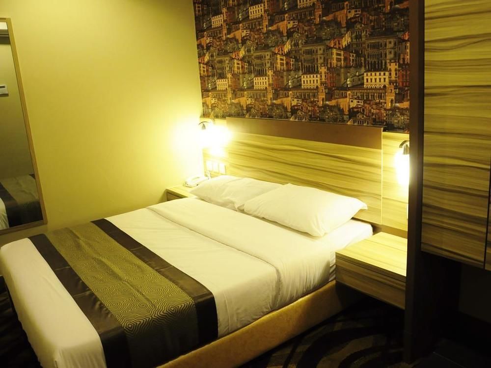 Hotel Zamburger Victory City Джохор Бахру Екстериор снимка
