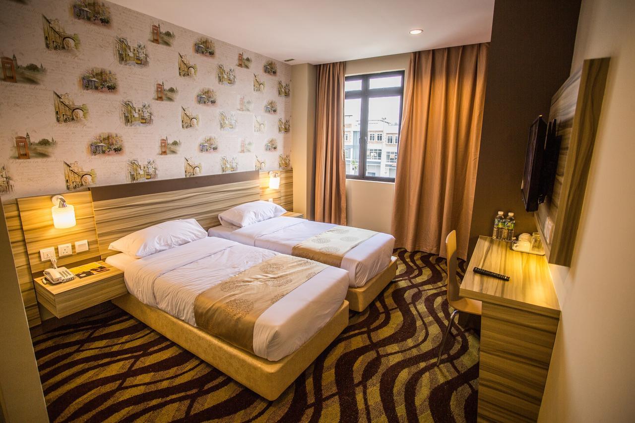 Hotel Zamburger Victory City Джохор Бахру Стая снимка