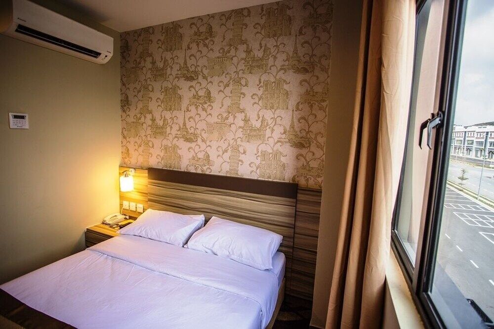 Hotel Zamburger Victory City Джохор Бахру Екстериор снимка